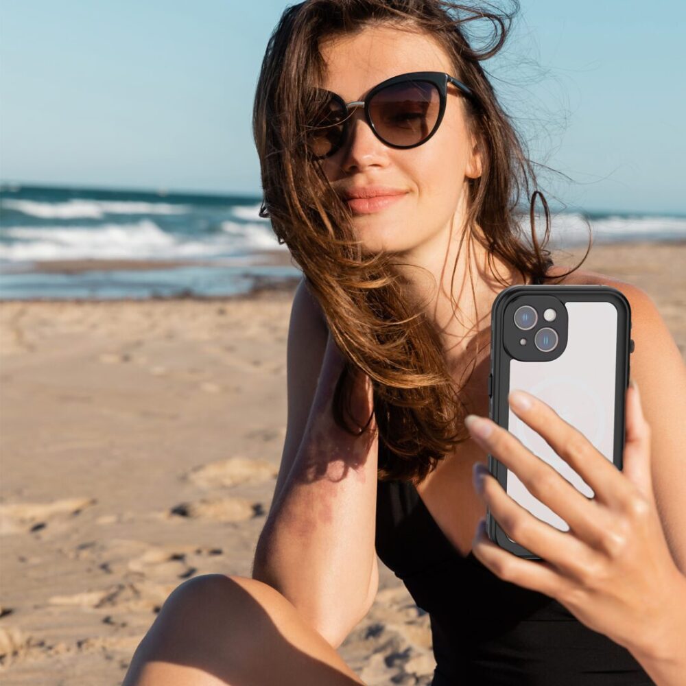 A Woman With iPhone 14 (6.1″) IP68 Waterproof Rugged Phone Case